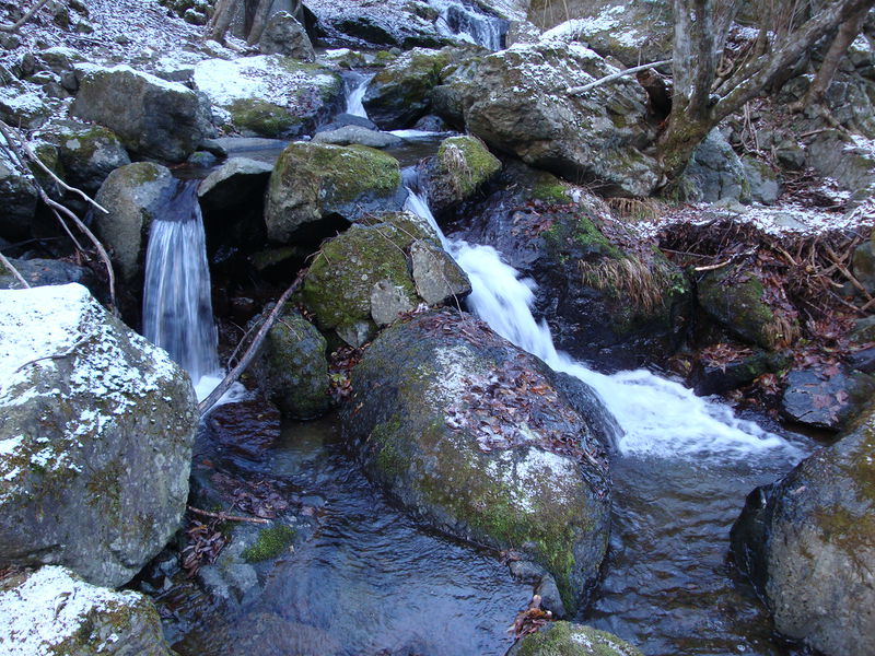File:02448cascade.JPG